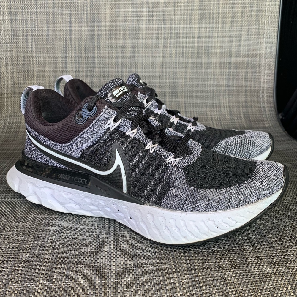 Nike React Infinity Run Flyknit 2 Black/White 
Sport Running Shoes Women's 7.5